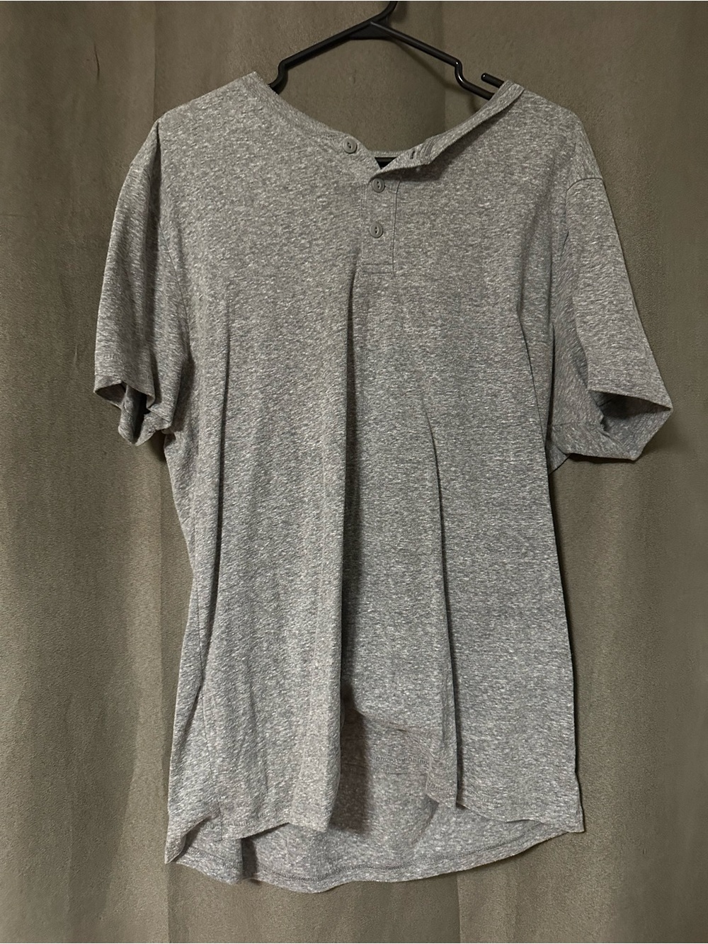 Old Navy Gray Heather Short-Sleeve Henley Tee